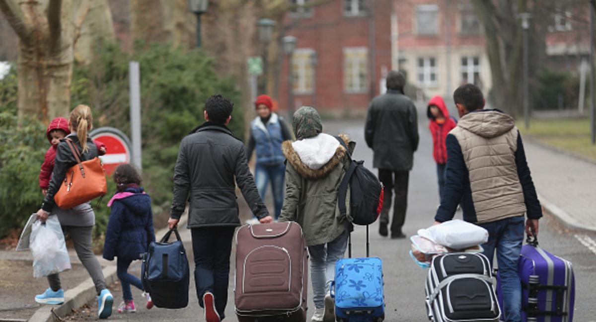 ألمانيا واللاجئين والجهود الإنسانية .. استطلاع رأي ألمانيا واللاجئين