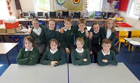 ترحيل لاجئ من بريطانيا لسبب غريب! ترحيل لاجئ من بريطانيا