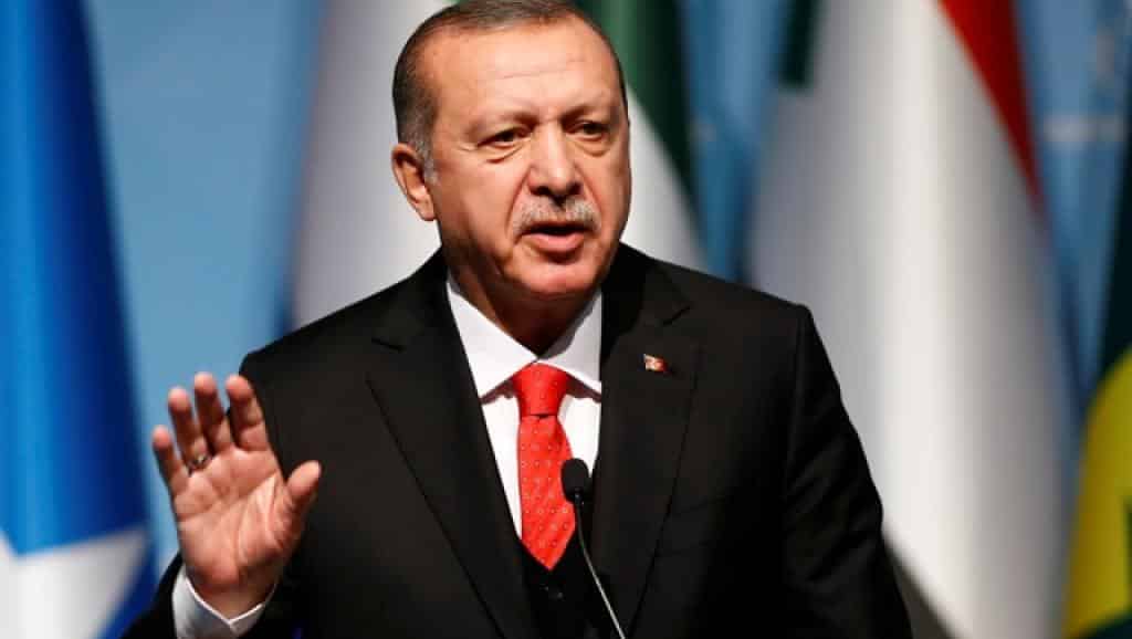 أردوغان وتهديد بفتح الحدود أمام اللاجئين السوريين إلى أوروبا أردوغان وتهديد بفتح الحدود أمام اللاجئين السوريين إلى أوروبا