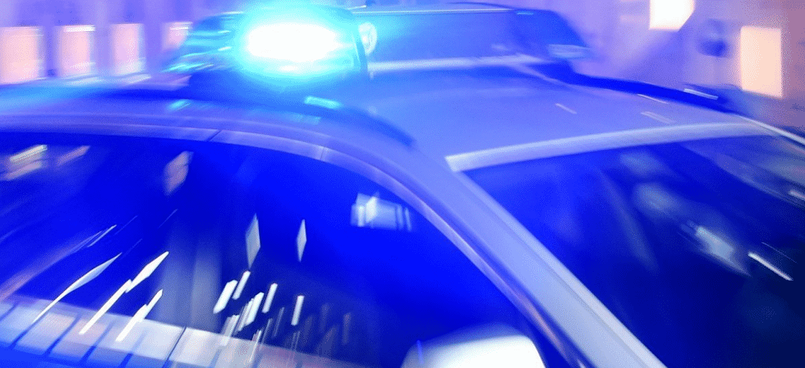 صحيفة ألمانية سيدة سورية تسافر بالأسود تعتدي على.. مفتشة التذاكر 