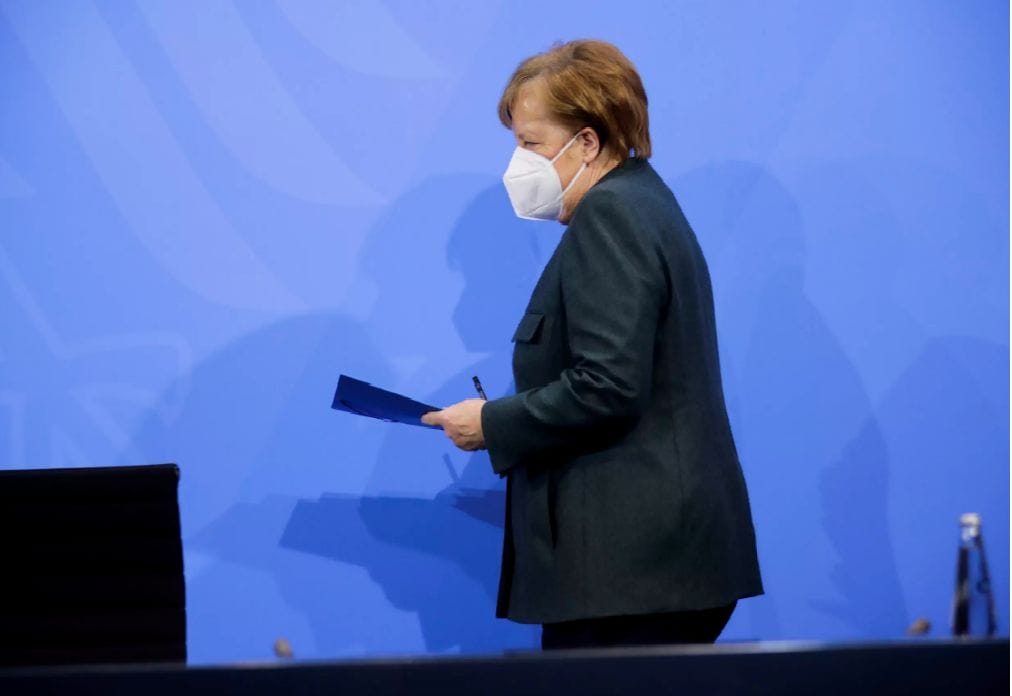 ألمانيا : حكومة ميركل تقرر تمديد اجراءات العزل وفرض الكمامات الطبية في البلاد