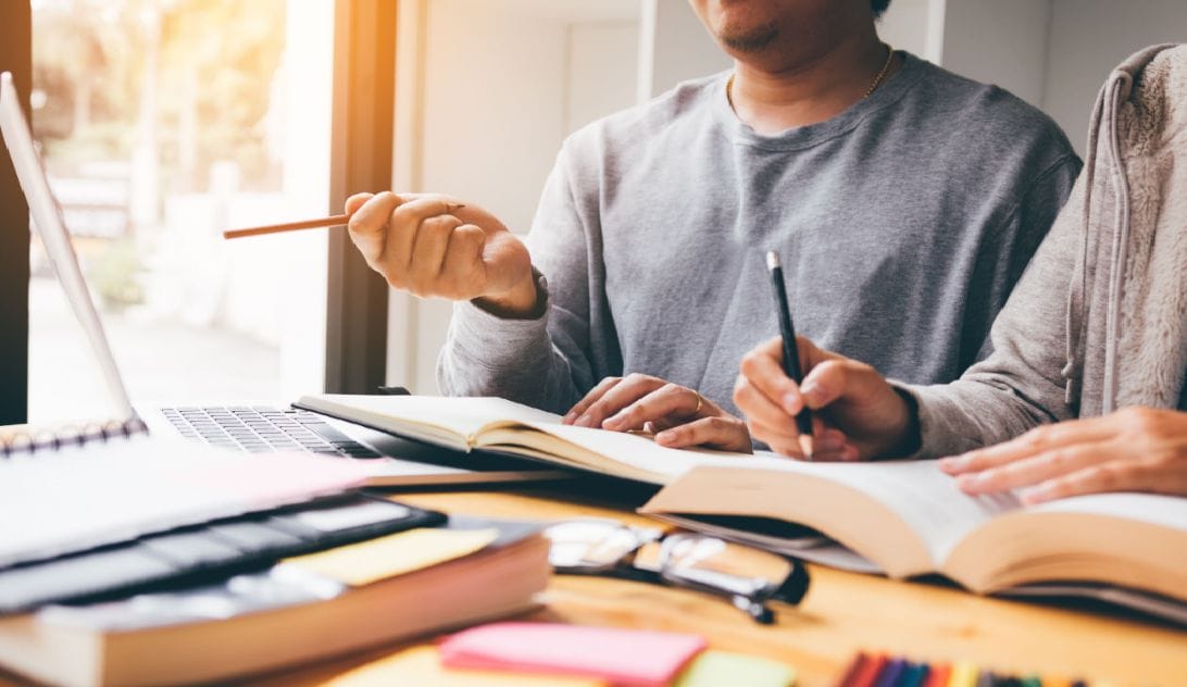 كيفية الاستفادة من تعليم المانيا المجاني والحصول على المنح الدراسية في الجامعات