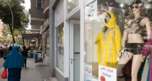 محلات ملابس في شارع العرب في برلين