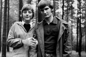 أنجيلا ميركل برفقة زوجها الأول أولريش ميركل